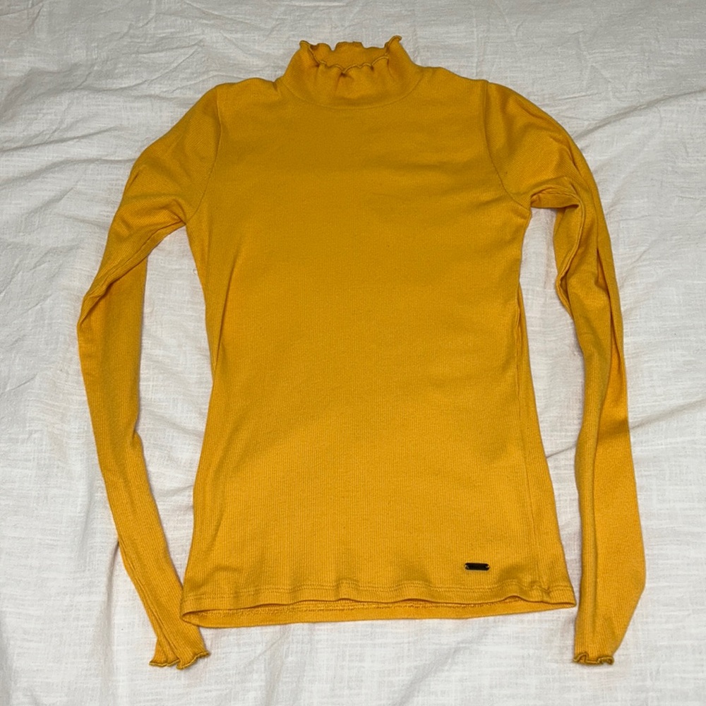 Hollister Turtleneck